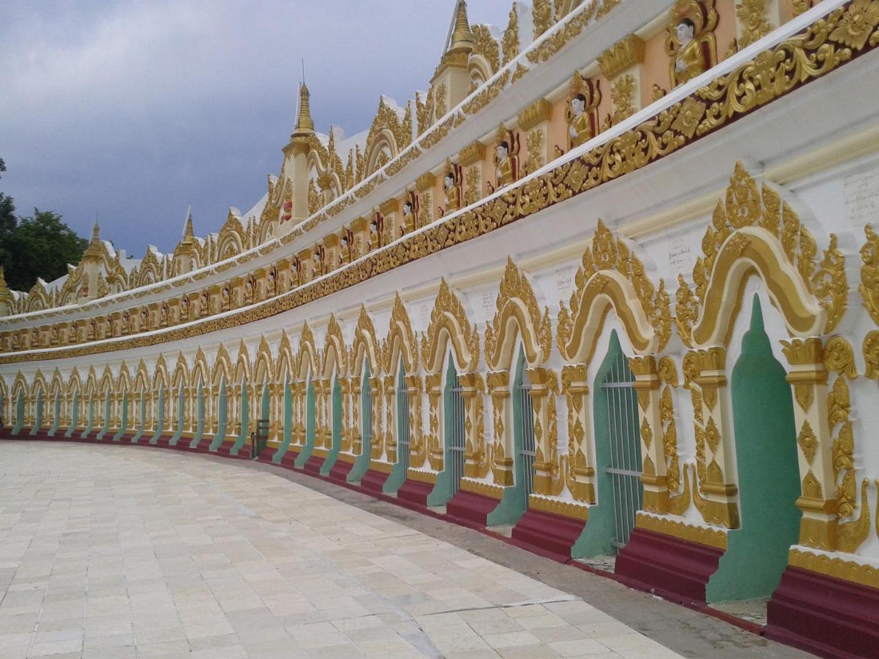 Moon Light Hotel Mandalay Exterior foto
